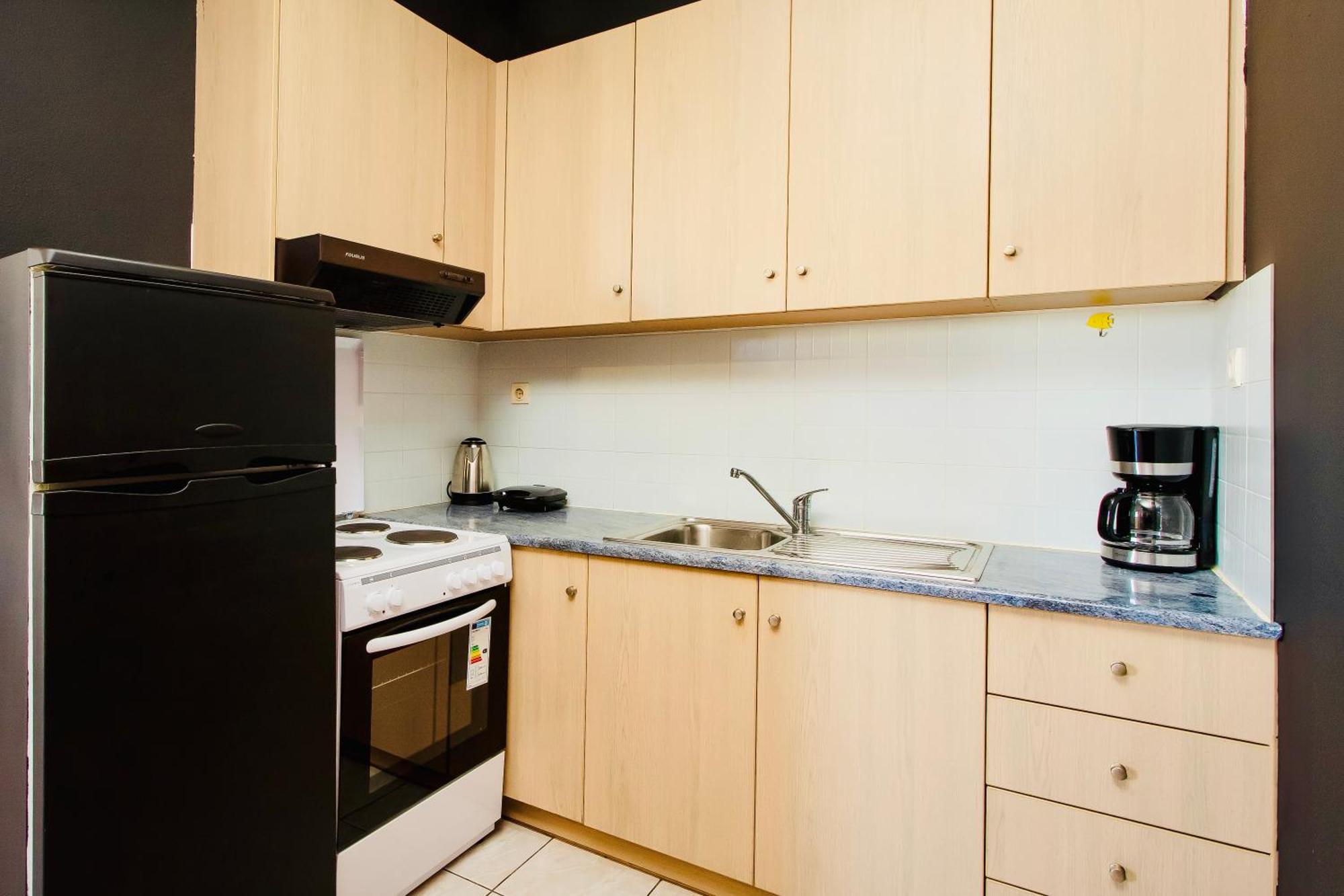 Pearl Seaside Cozy Apartments Hriszí Aktí Haniá Kültér fotó