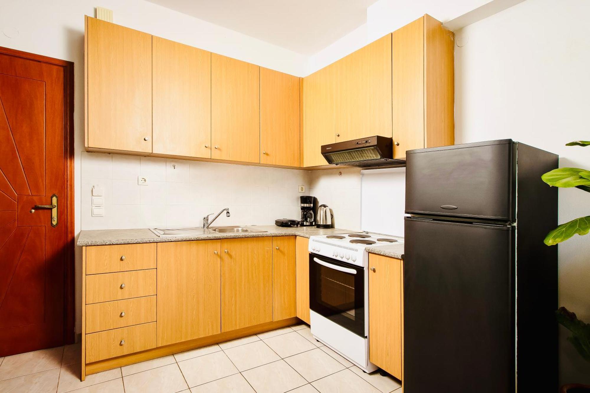 Pearl Seaside Cozy Apartments Hriszí Aktí Haniá Kültér fotó