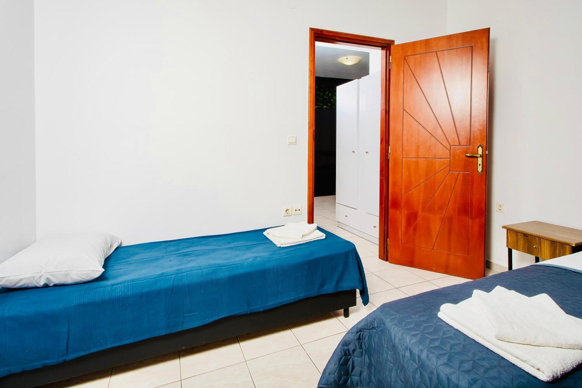 Pearl Seaside Cozy Apartments Hriszí Aktí Haniá Kültér fotó